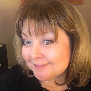 Meet your Posher, Angelique